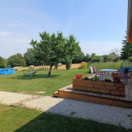 Studio Avec Terrasse Au Calme Jayat Zewnętrze zdjęcie