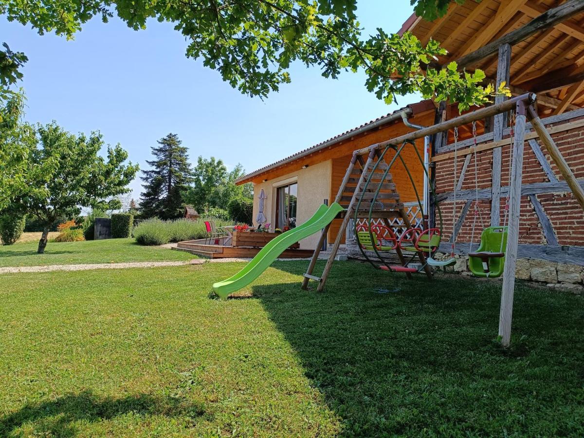 Studio Avec Terrasse Au Calme Jayat Zewnętrze zdjęcie